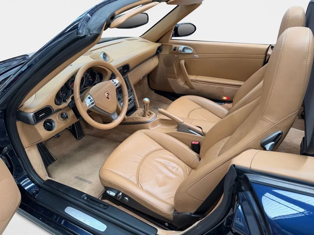 Porsche 911 Cabrio usata a Bari (2)
