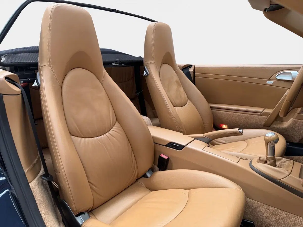 Porsche 911 Cabrio usata a Bari (3)