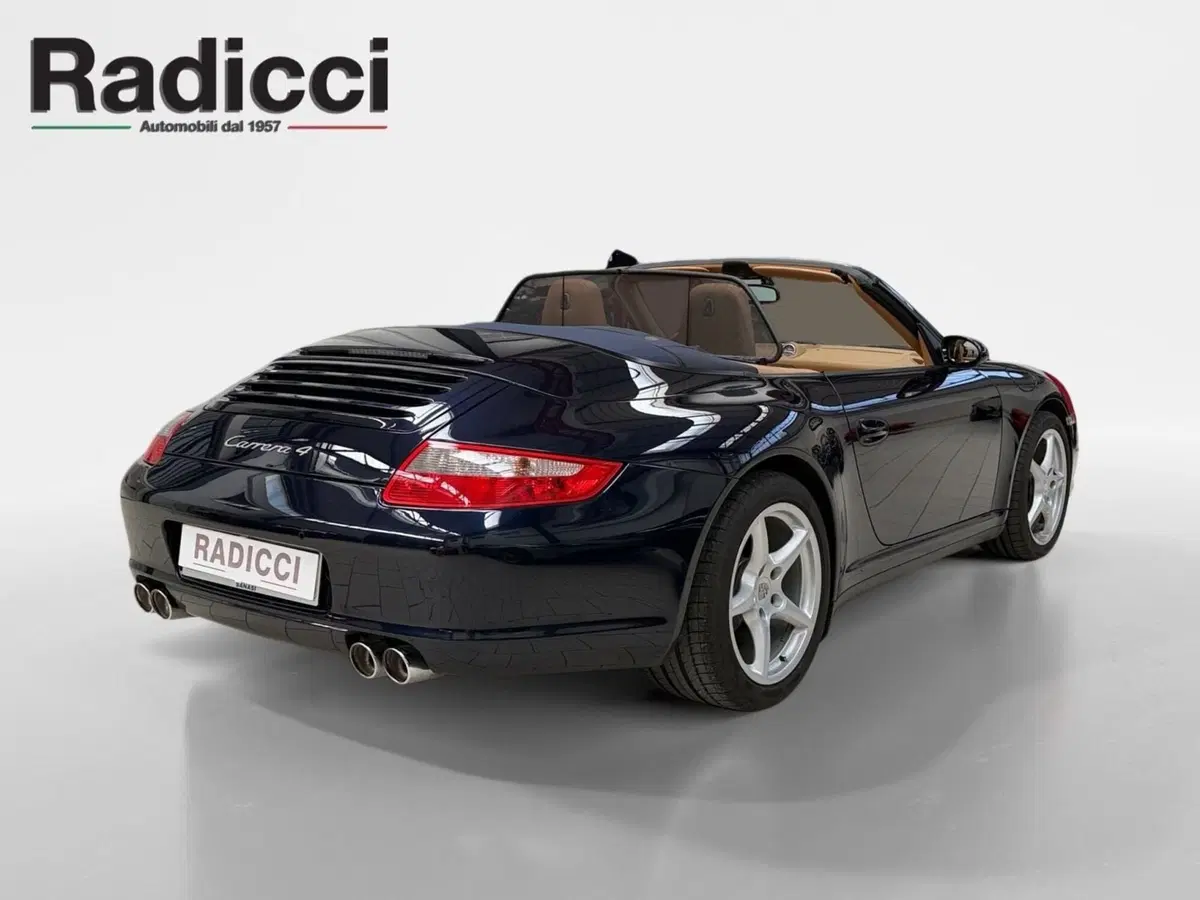 Porsche 911 Cabrio usata a Bari (8)