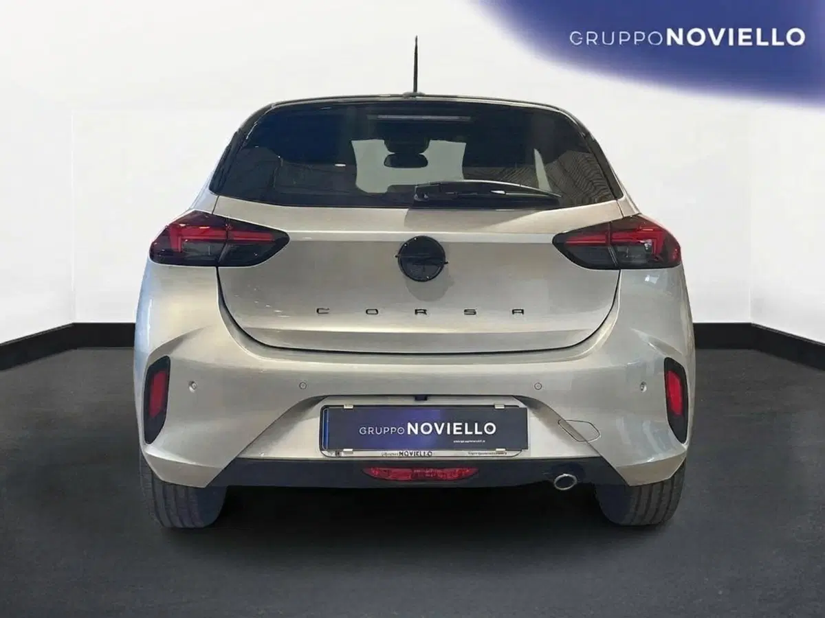 Opel Corsa nuova a Salerno (6)