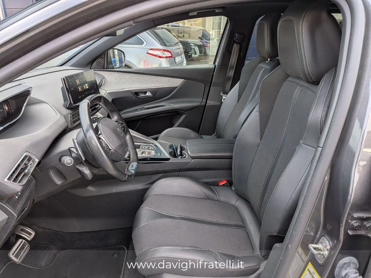 Peugeot 5008 usata a Cremona (9)