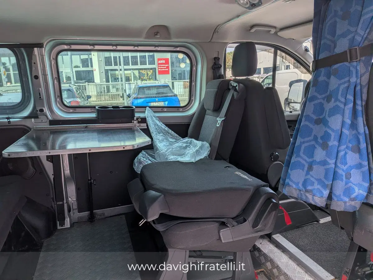 Ford Tourneo Custom usata a Cremona (13)