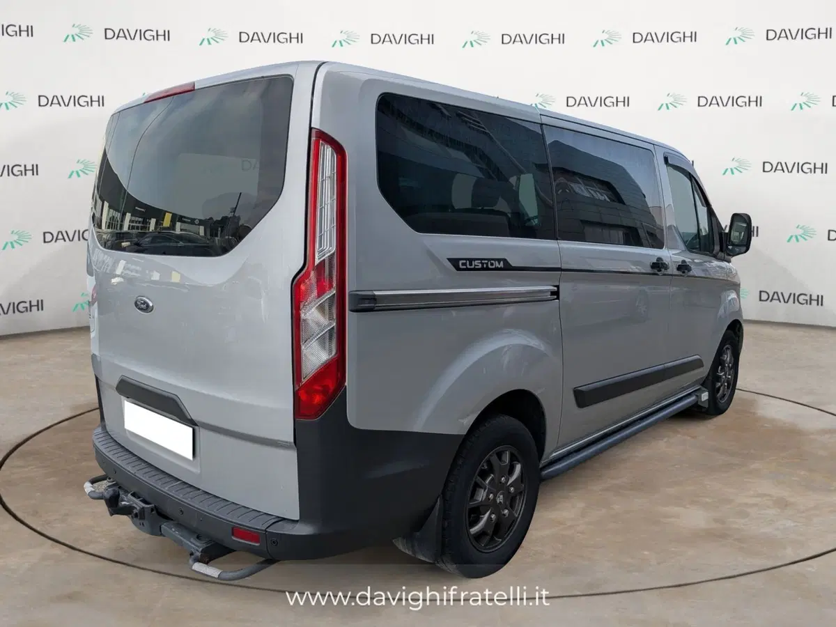 Ford Tourneo Custom usata a Cremona (5)