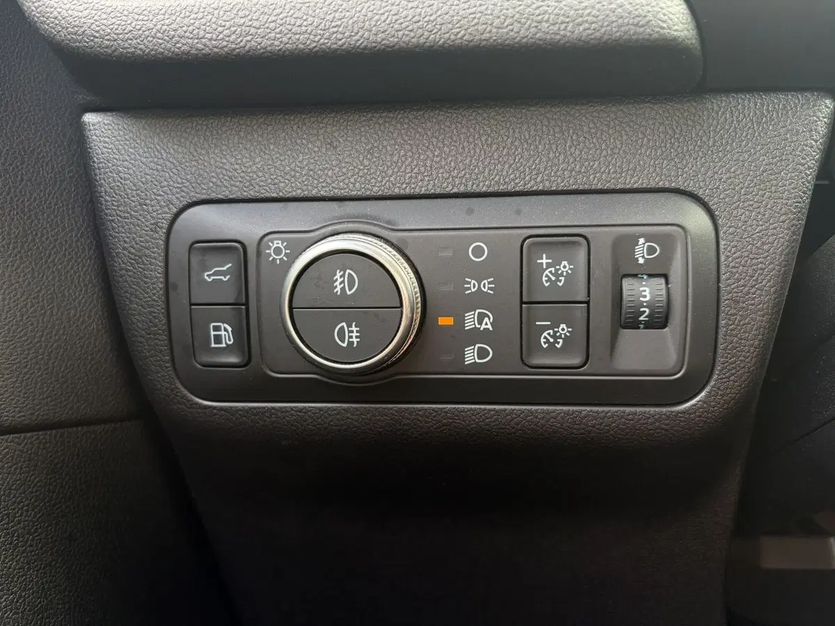 Ford Kuga usata a Vercelli (10)