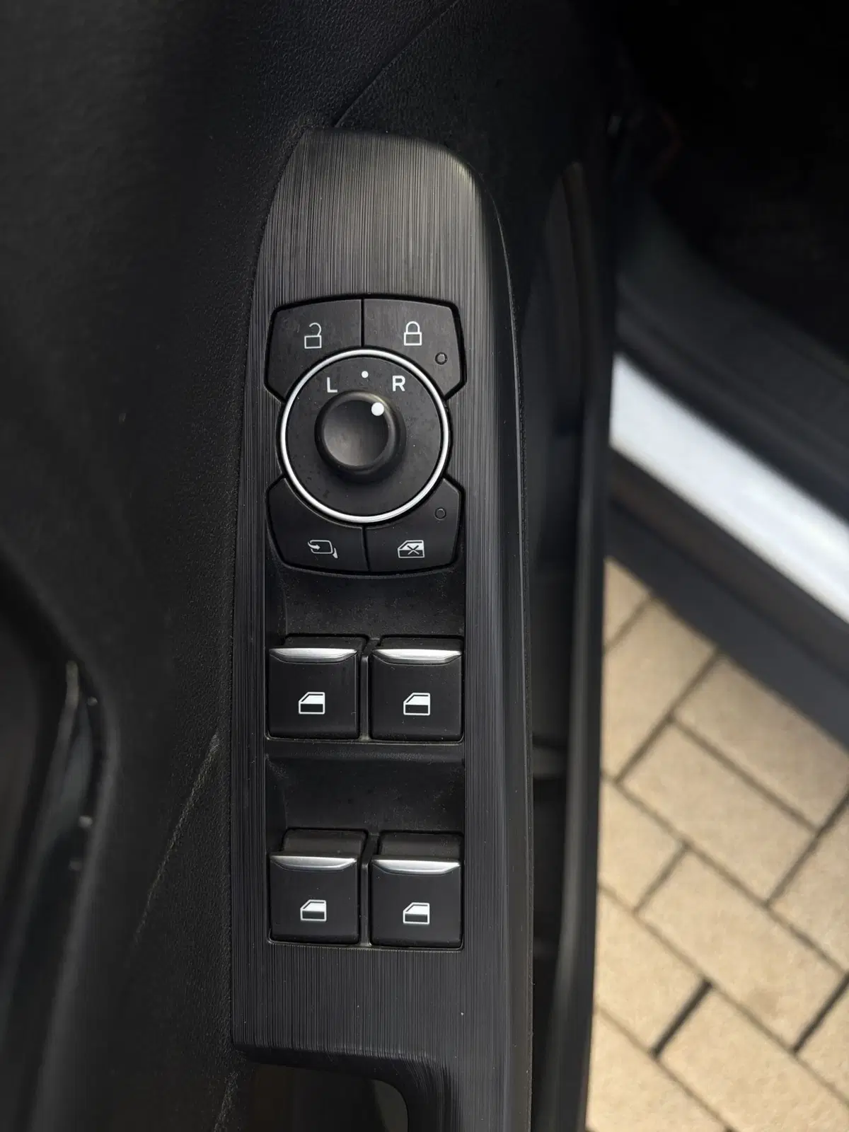 Ford Kuga usata a Vercelli (11)