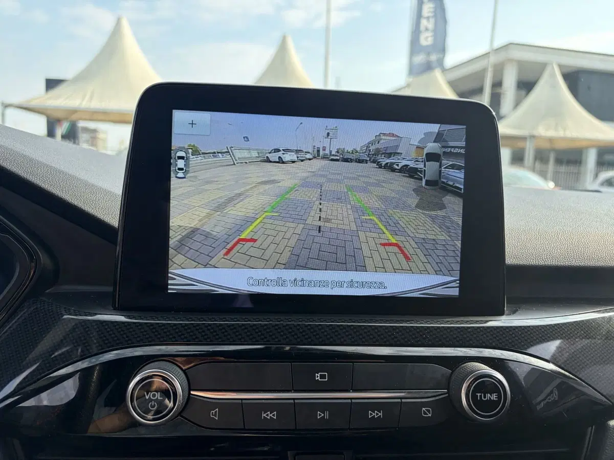 Ford Kuga usata a Vercelli (9)