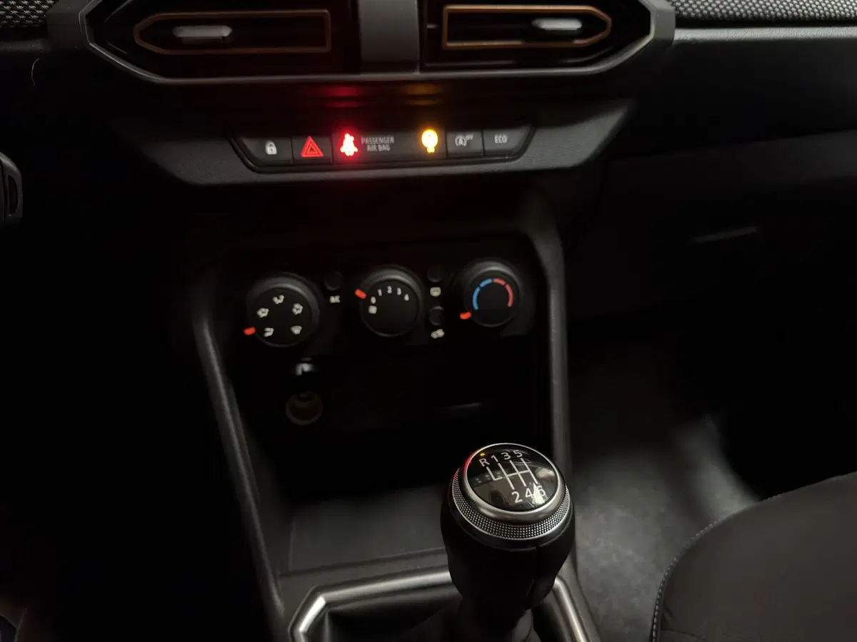 Dacia Sandero usata a Milano (13)