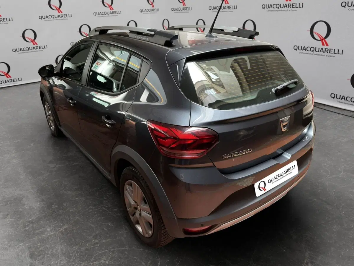 Dacia Sandero usata a Milano (7)