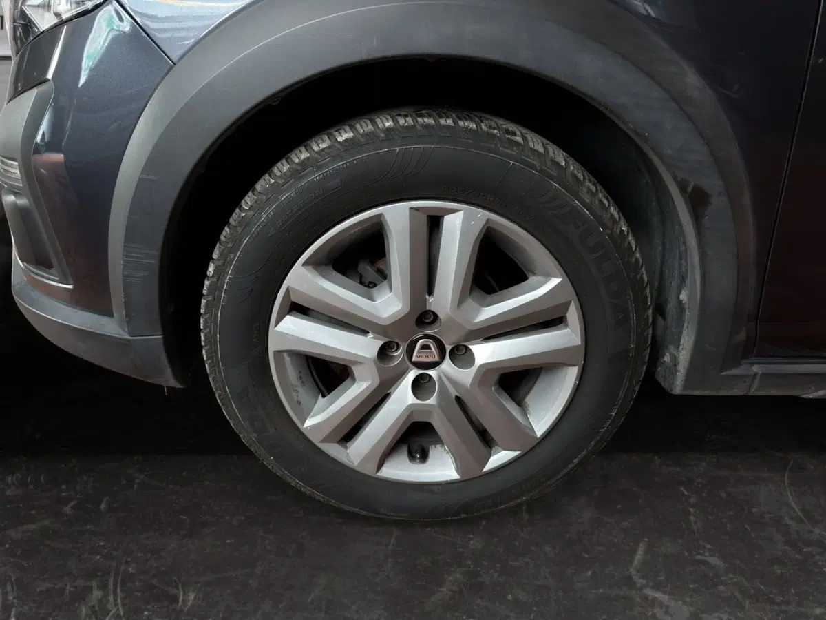 Dacia Sandero usata a Milano (9)