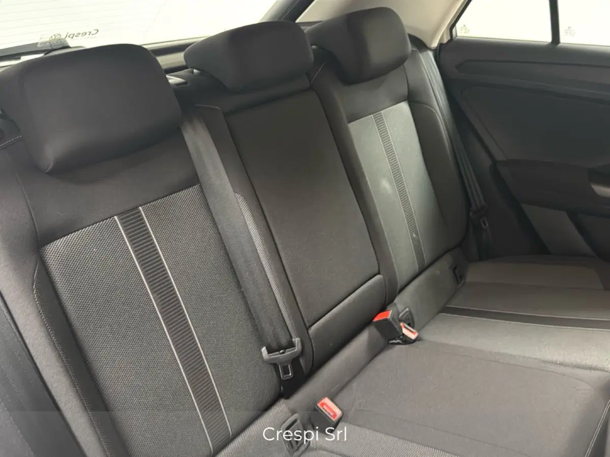 Volkswagen T-Roc usata a Varese (14)