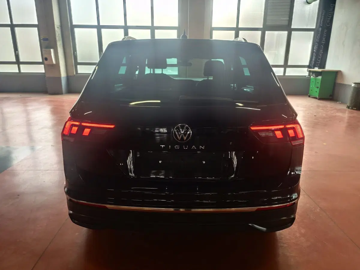 Volkswagen Tiguan usata a Milano (5)