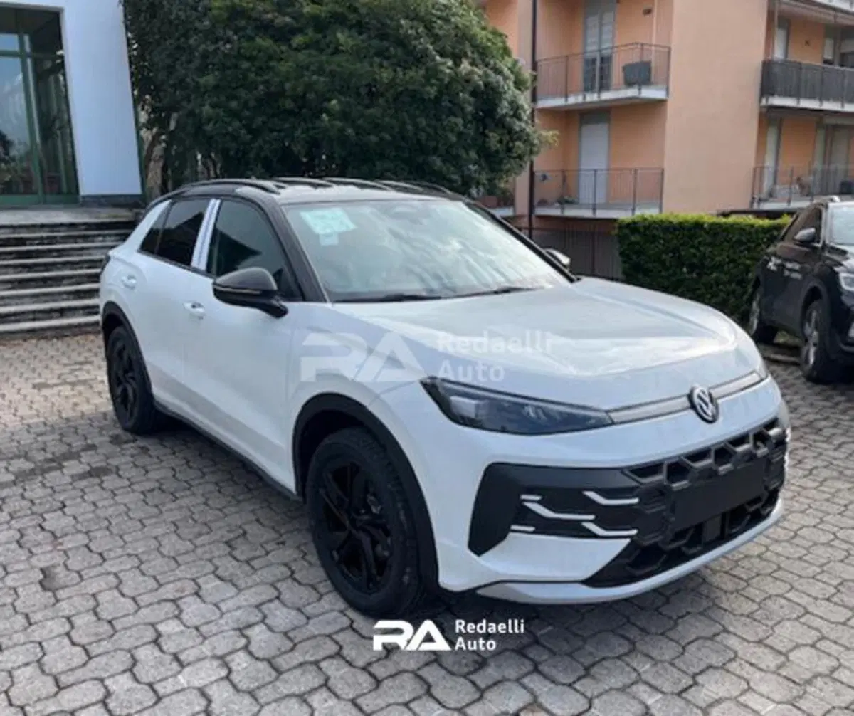 Volkswagen T-Roc nuova a Lecco (2)