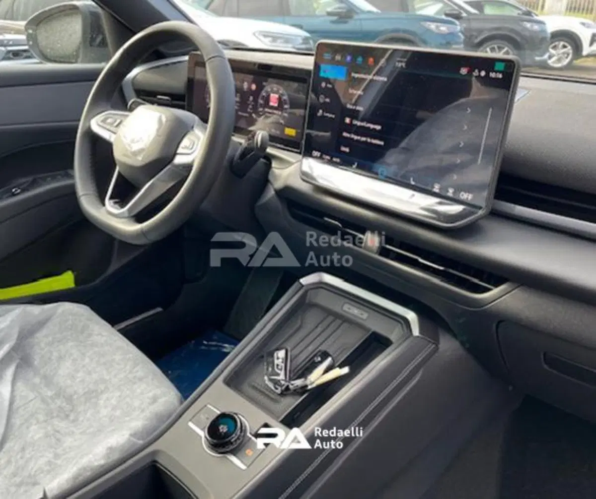 Volkswagen T-Roc nuova a Lecco (8)
