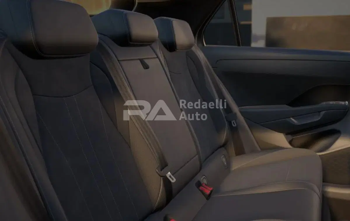 Volkswagen T-Roc nuova a Lecco (7)