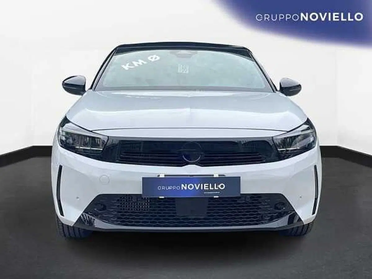 Opel Corsa nuova a Salerno (2)