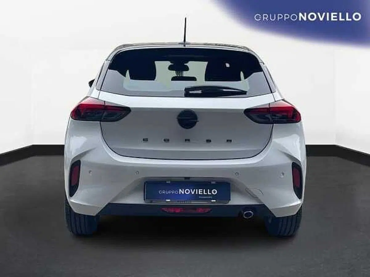 Opel Corsa nuova a Salerno (6)