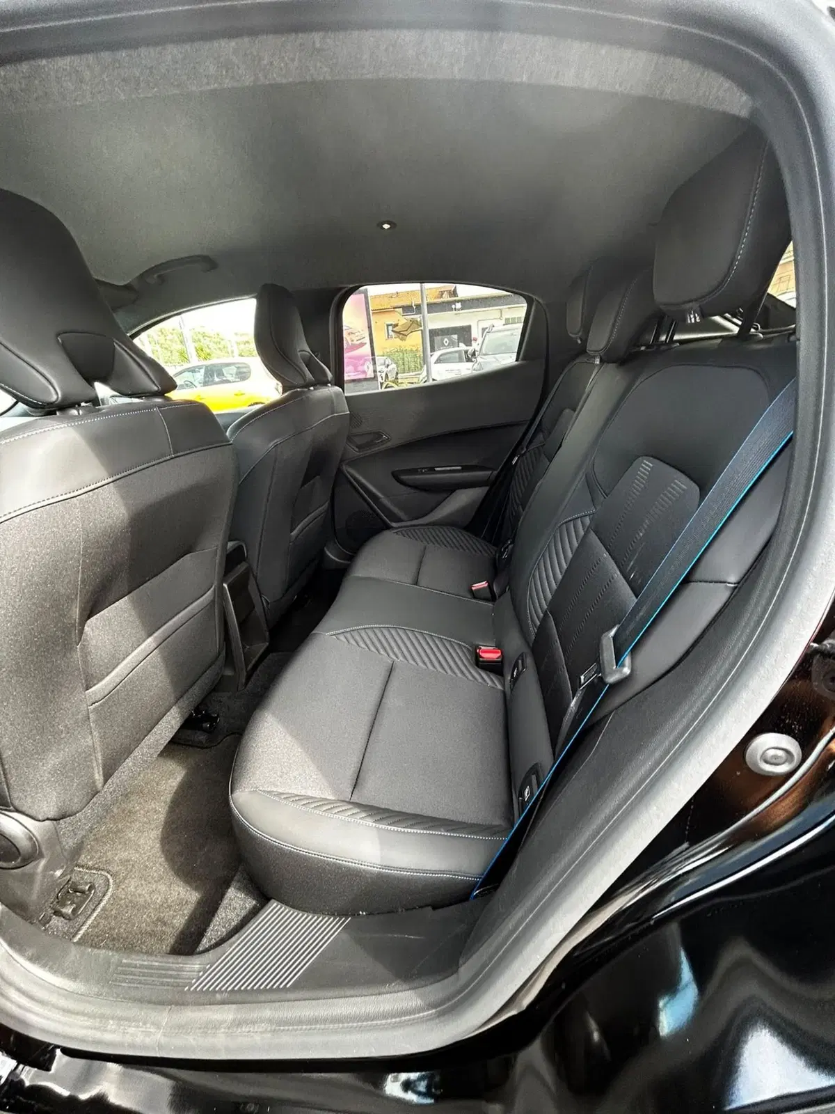 Renault Clio usata a Roma (9)