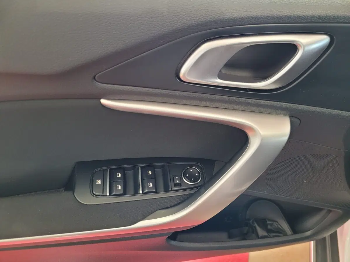 Kia XCeed usata a Rimini (18)