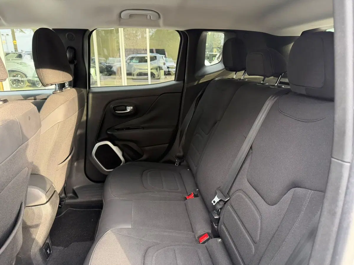 Kia XCeed usata a Rimini (12)
