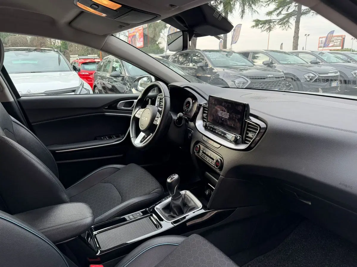 Kia XCeed usata a Rimini (13)