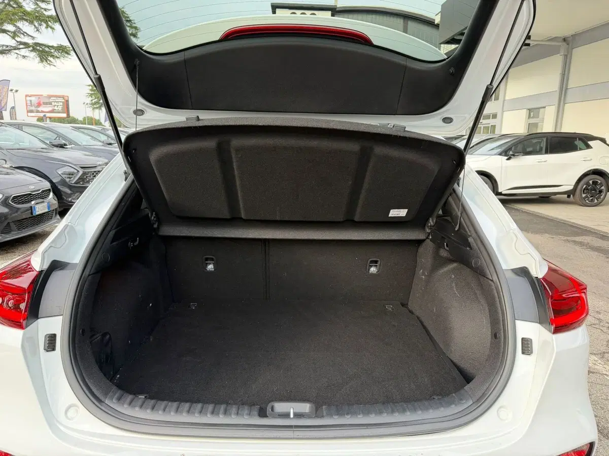 Kia XCeed usata a Rimini (17)