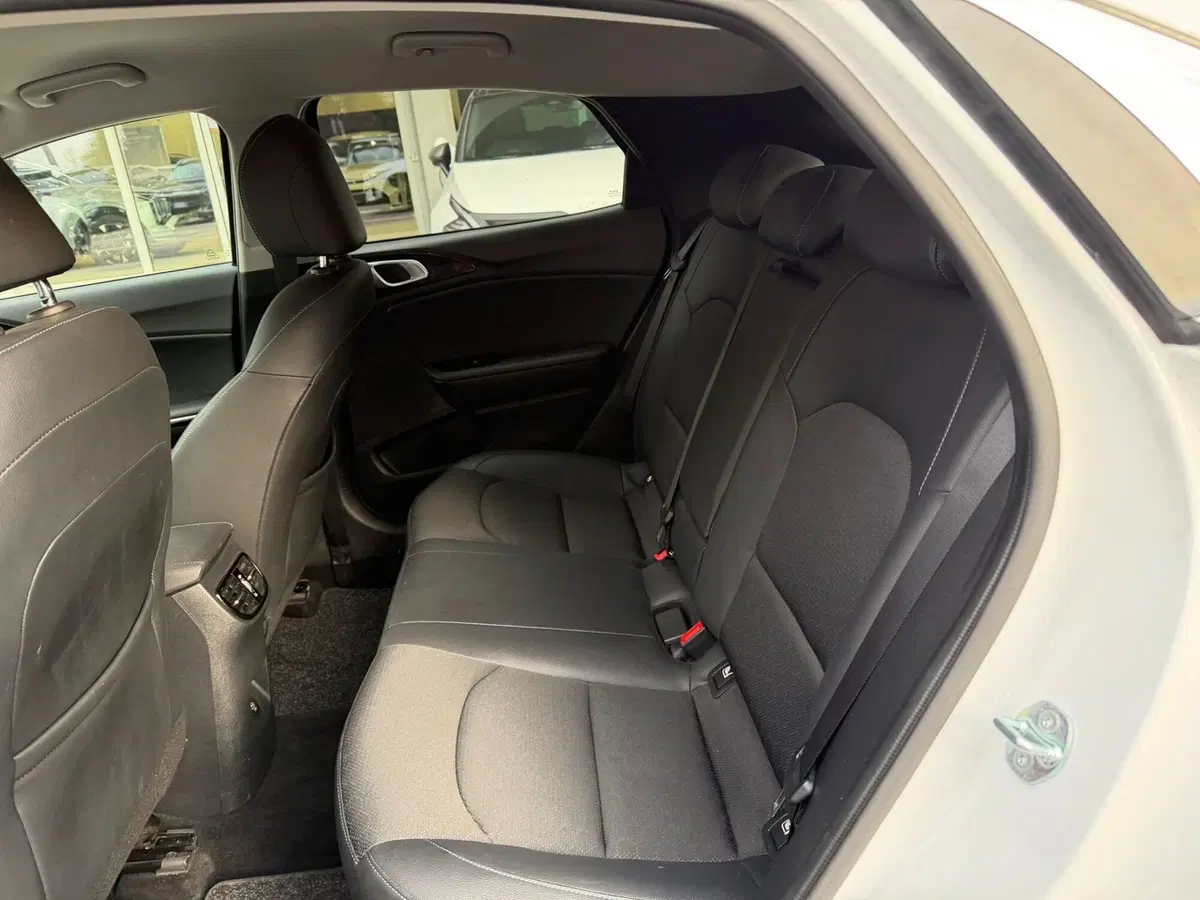 Kia XCeed usata a Rimini (19)