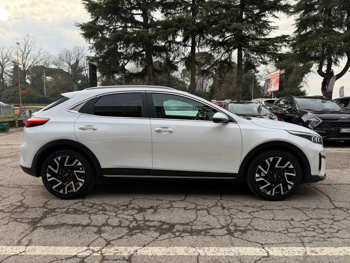 Kia XCeed usata a Rimini (5)