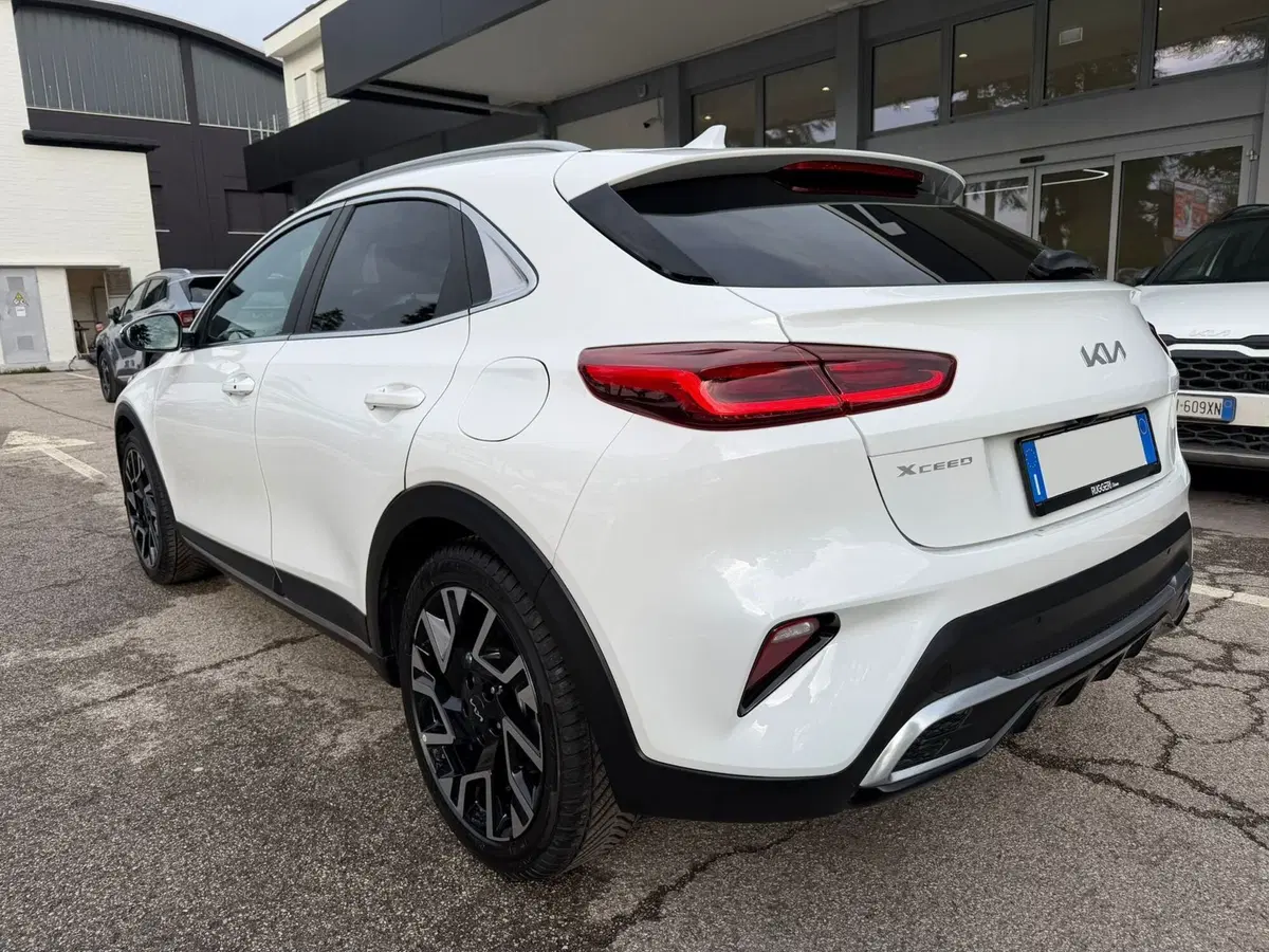 Kia XCeed usata a Rimini (6)