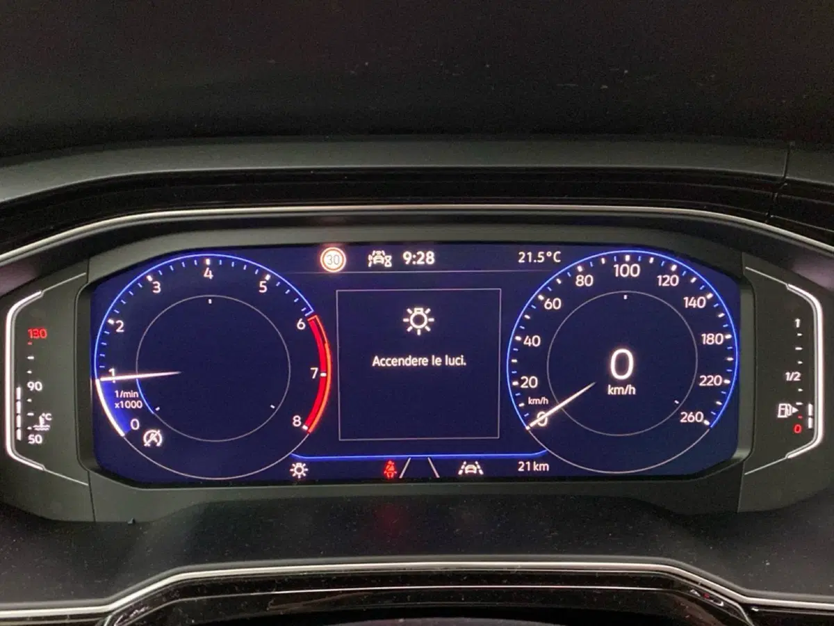 Volkswagen Taigo nuova a Lodi (18)