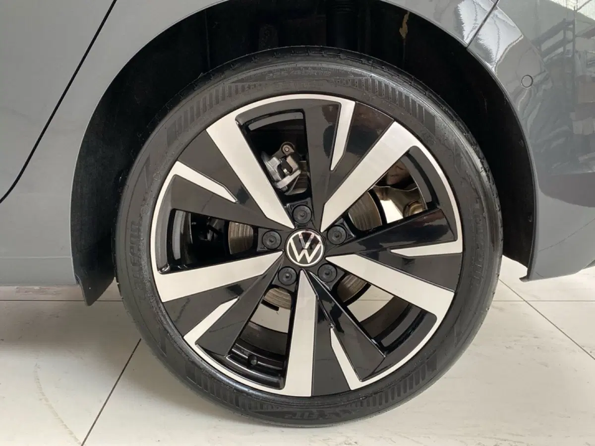 Volkswagen Golf nuova a Lodi (10)