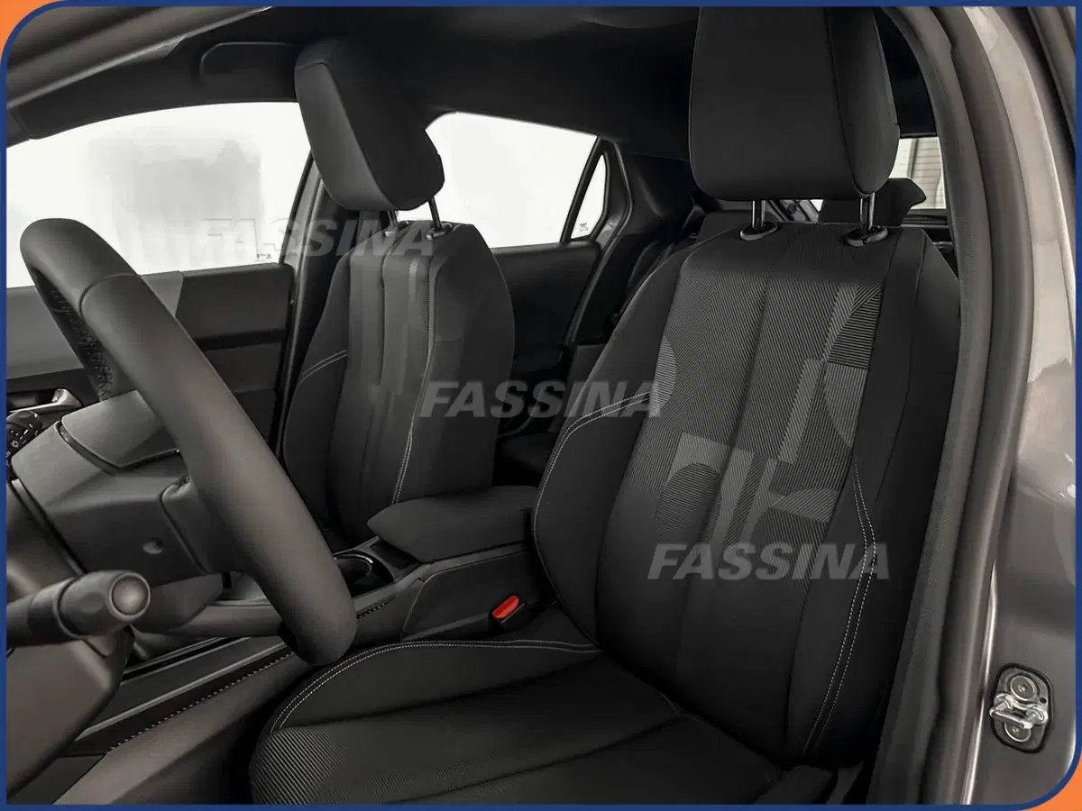 Lancia Ypsilon nuova a Milano (8)