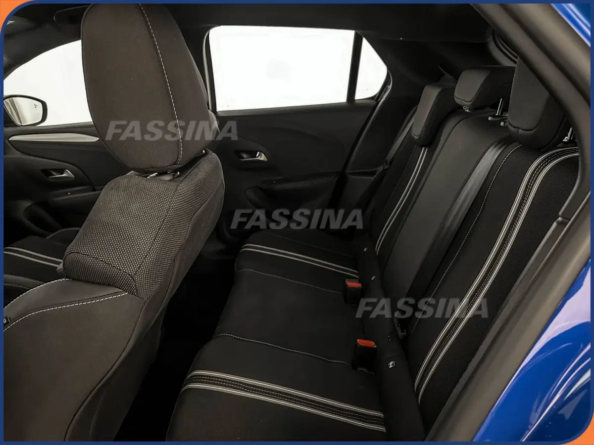 Opel Corsa nuova a Milano (10)