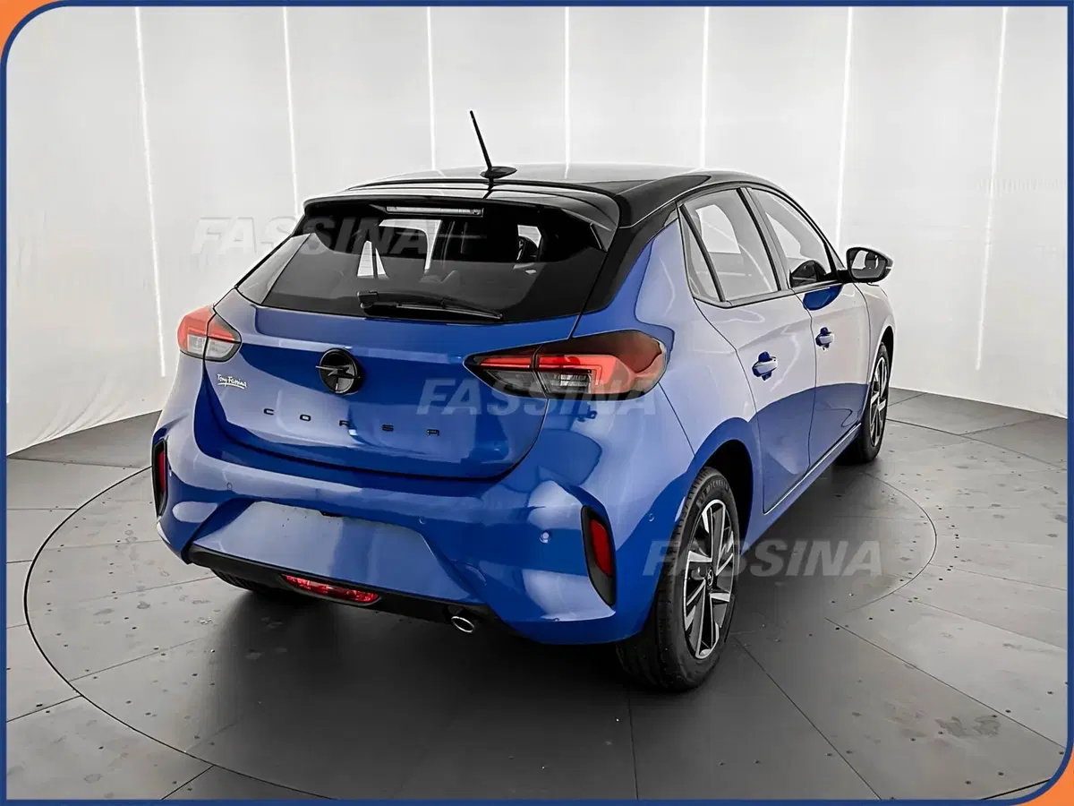 Opel Corsa nuova a Milano (6)