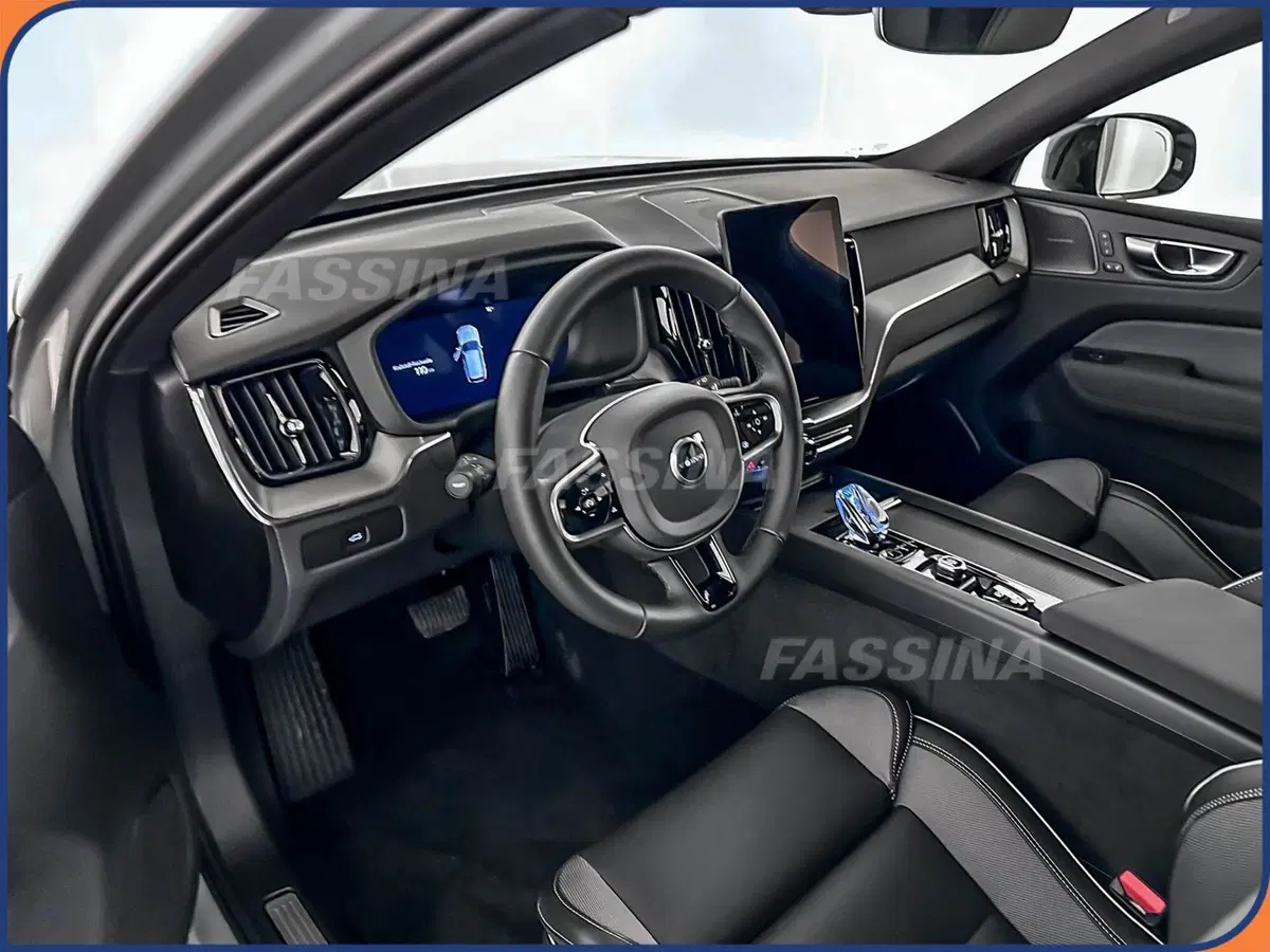 Volvo XC60 nuova a Milano (9)