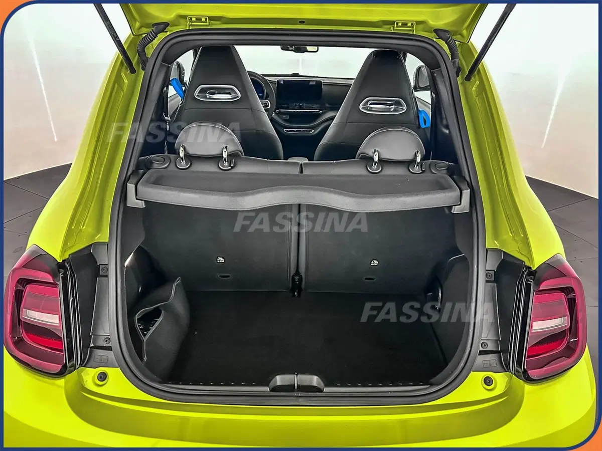 Abarth 500e usata a Milano (11)
