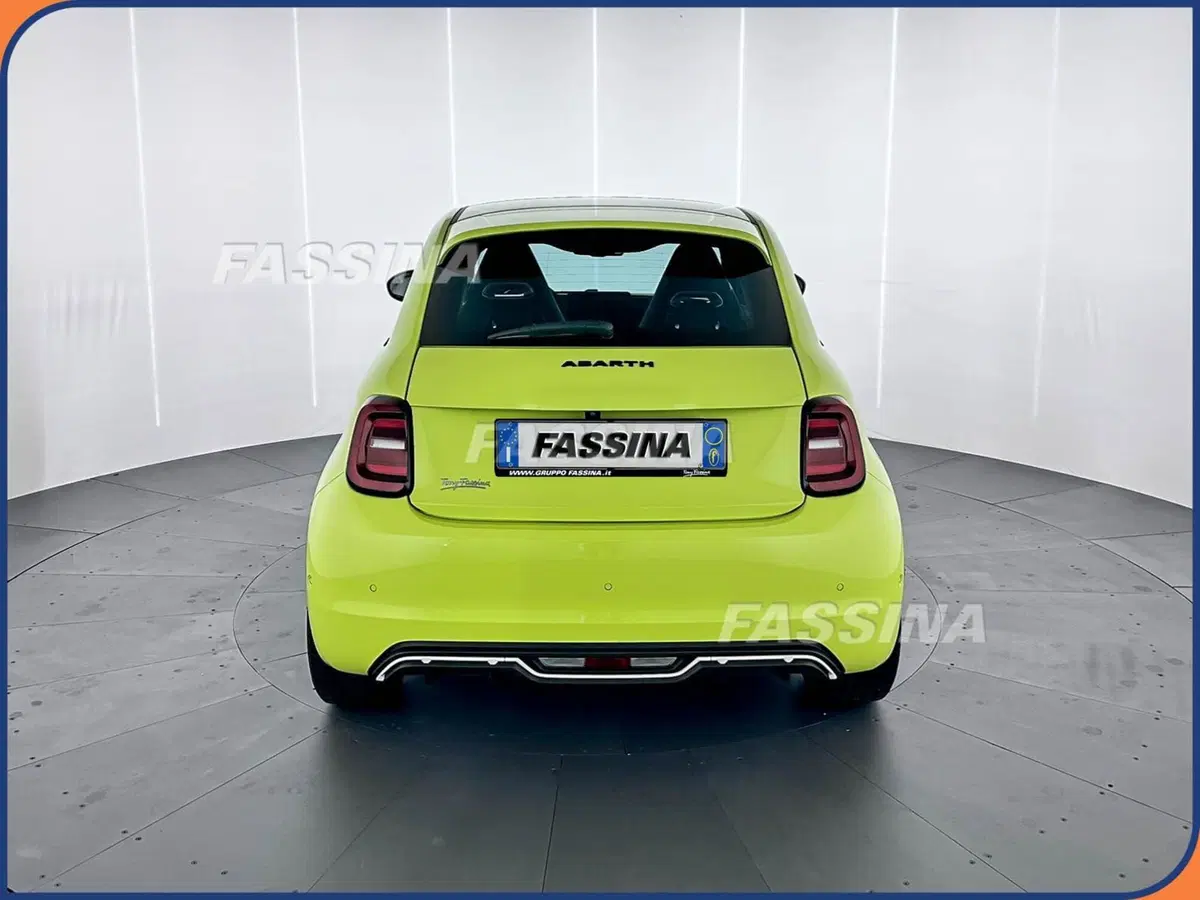 Abarth 500e usata a Milano (5)