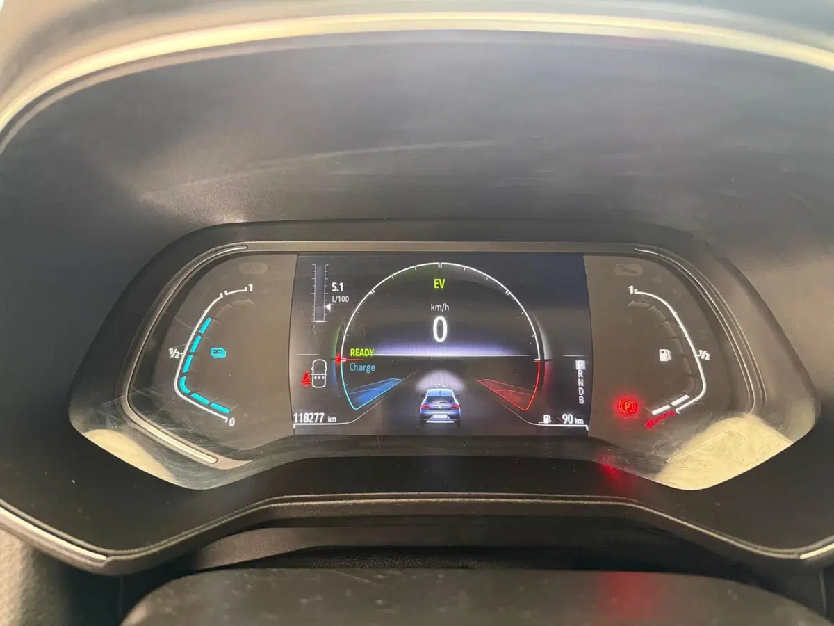 Renault Clio usata a Massa-Carrara (8)