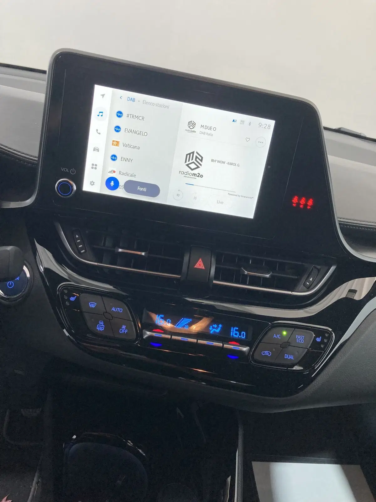 Toyota Toyota C-HR usata a Foggia (15)