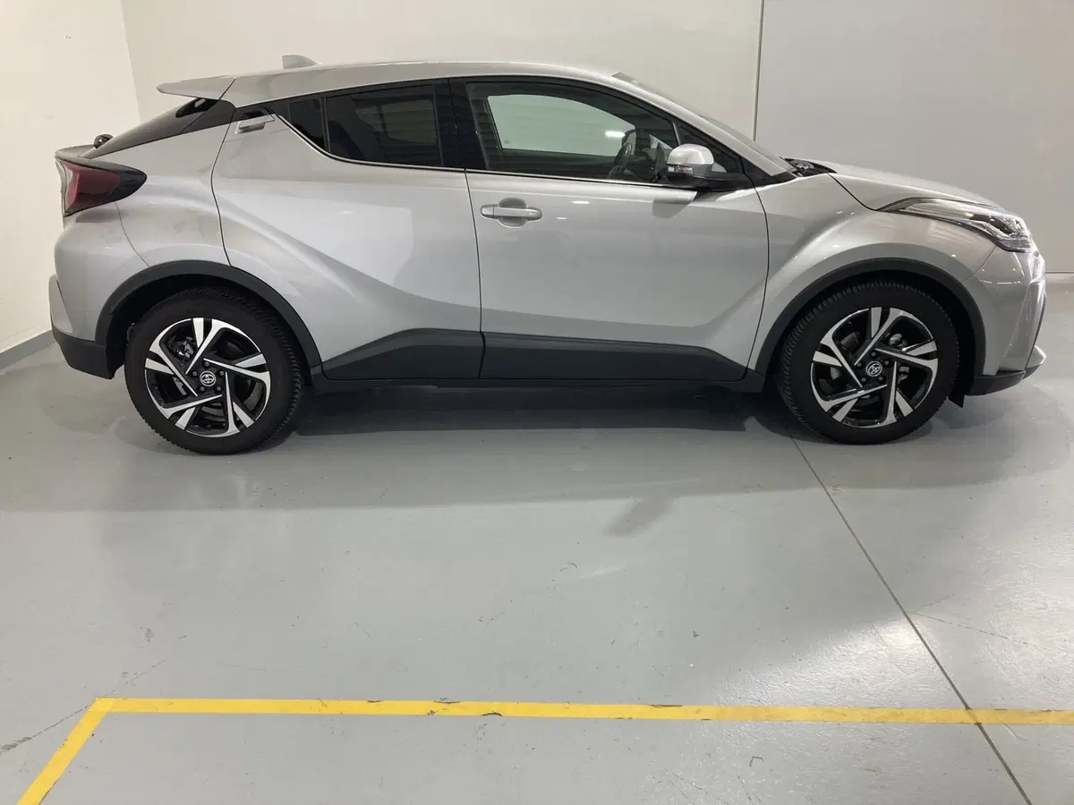 Toyota Toyota C-HR usata a Foggia (4)