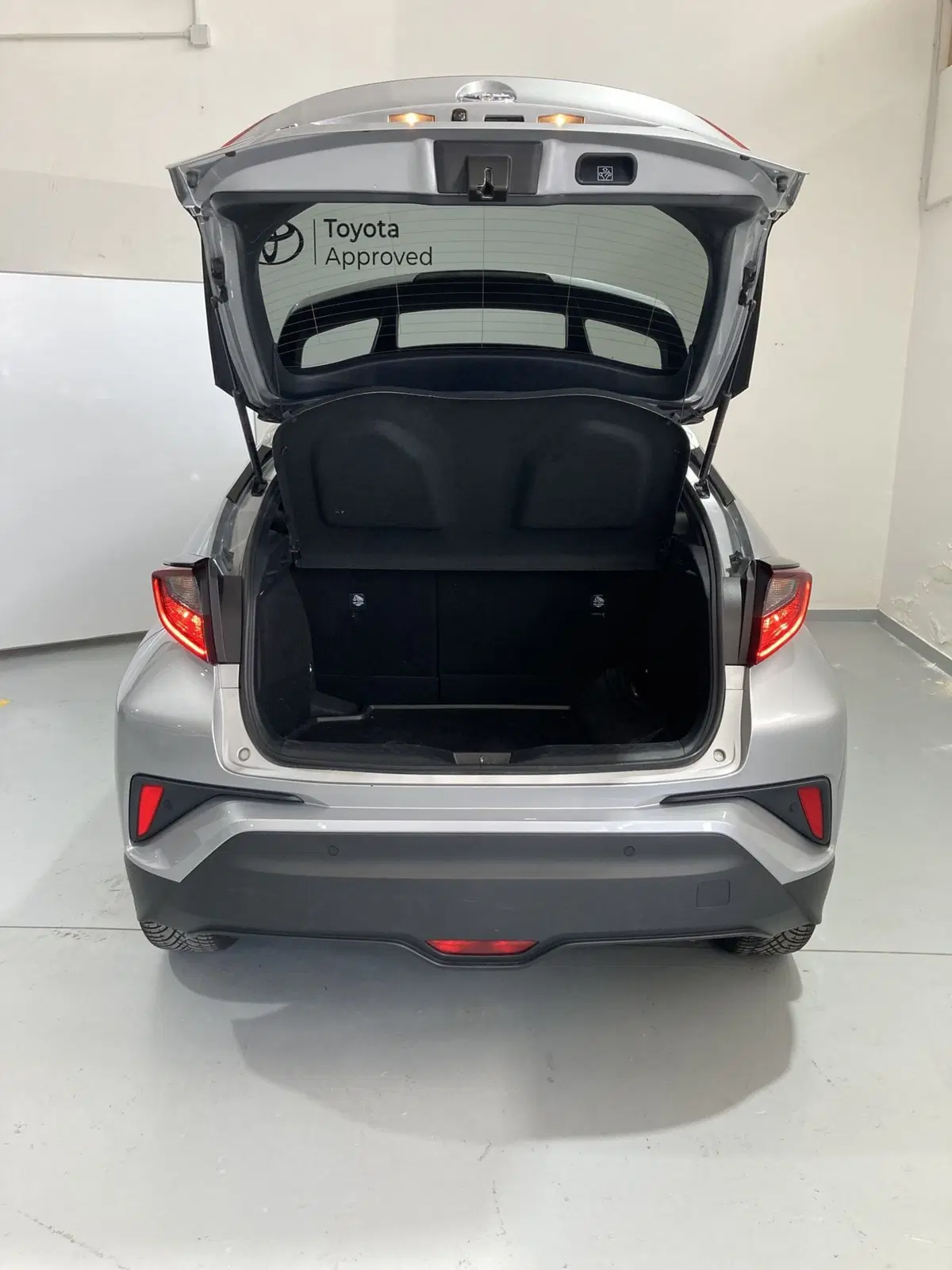 Toyota Toyota C-HR usata a Foggia (7)