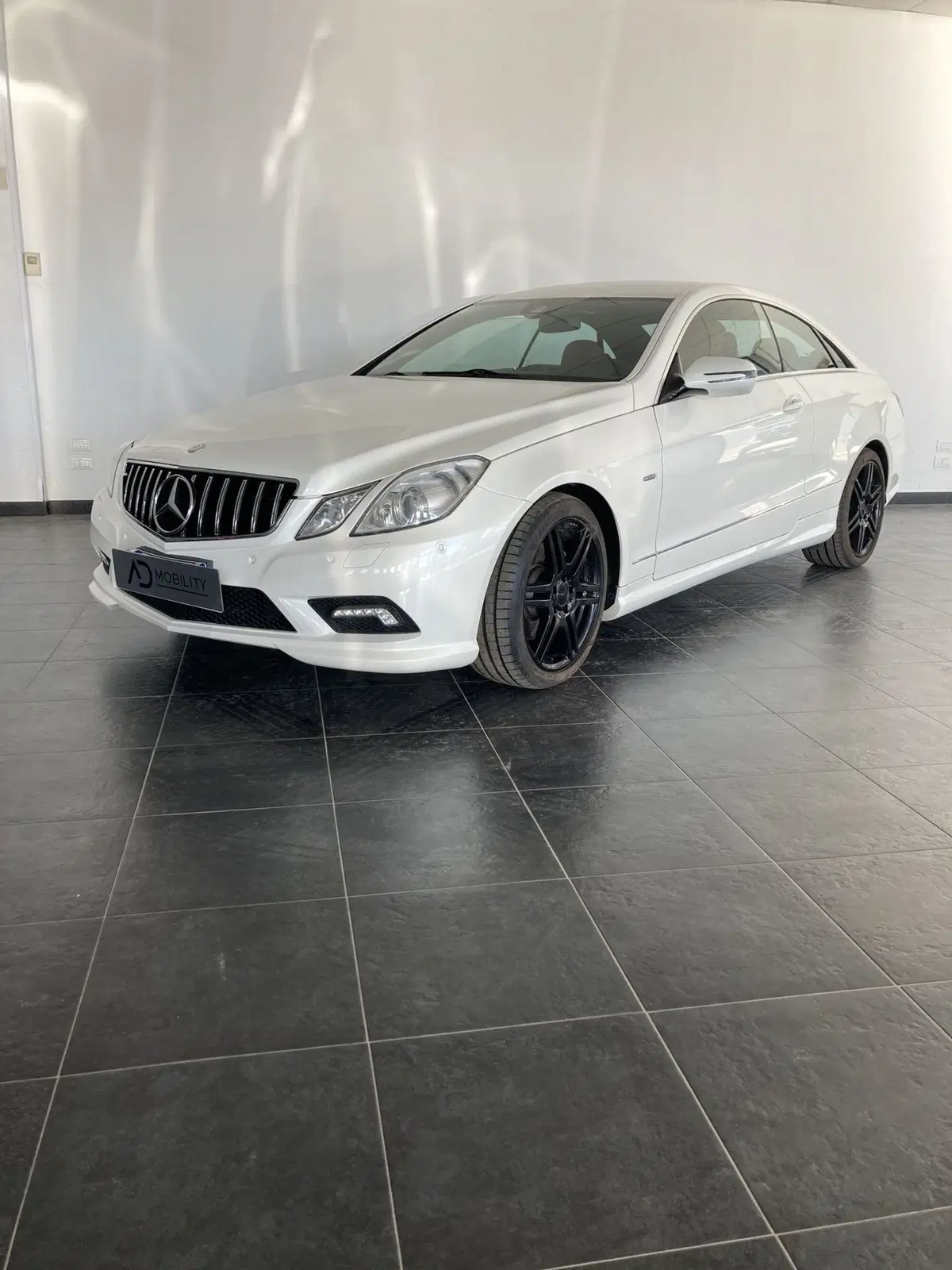 Mercedes-Benz Classe E Coupé usata a Foggia (2)