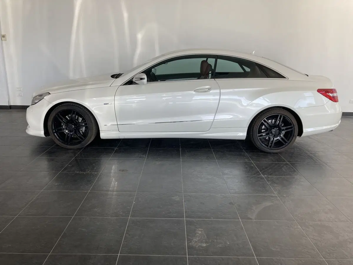Mercedes-Benz Classe E Coupé usata a Foggia (4)