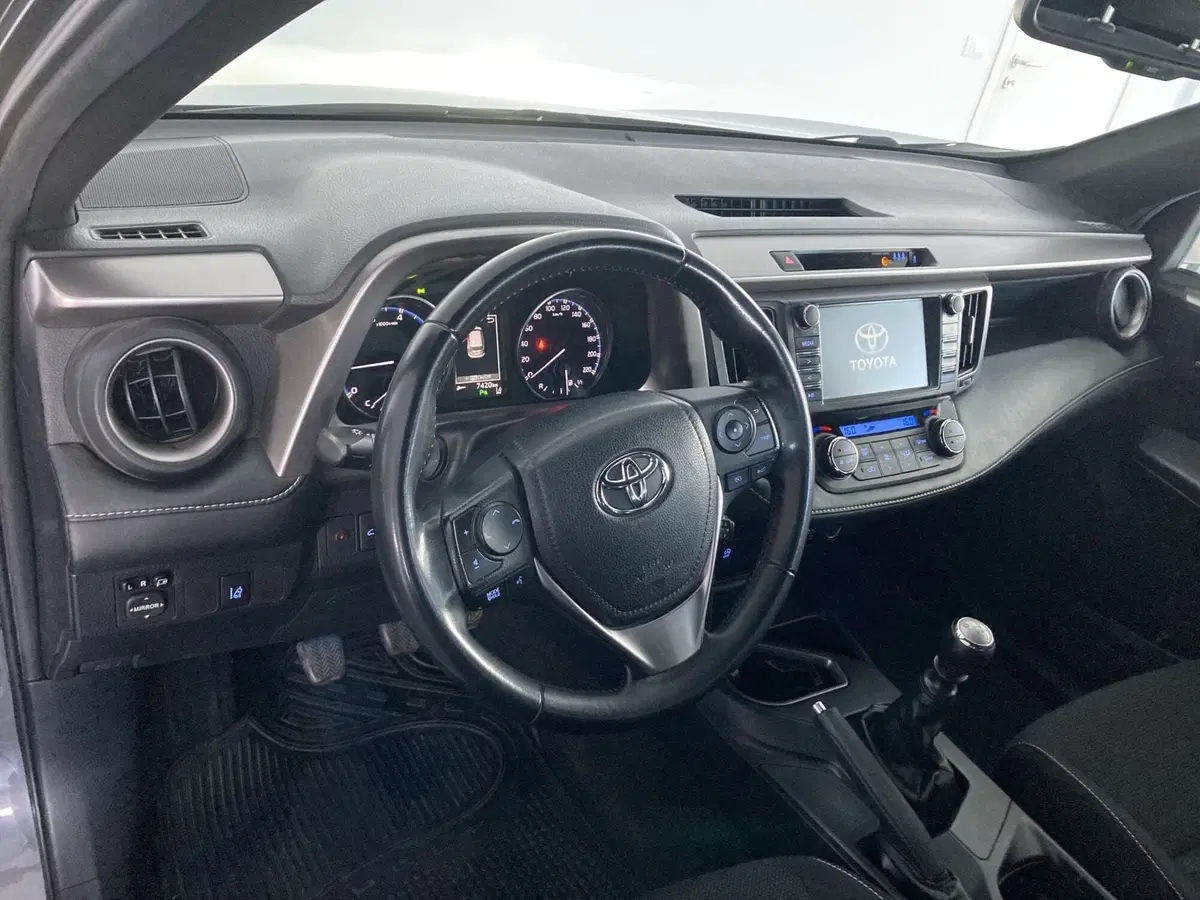 Toyota Rav4 usata a Foggia (10)
