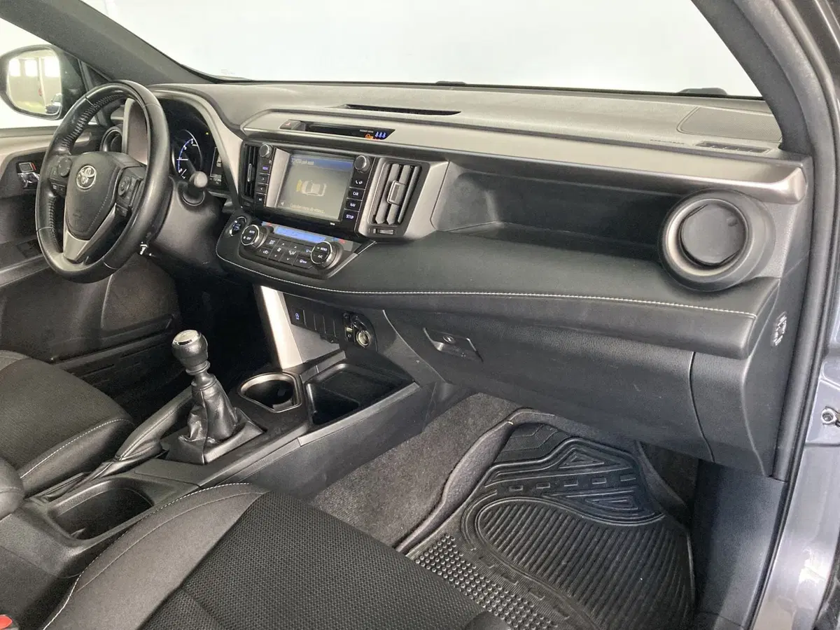 Toyota Rav4 usata a Foggia (17)
