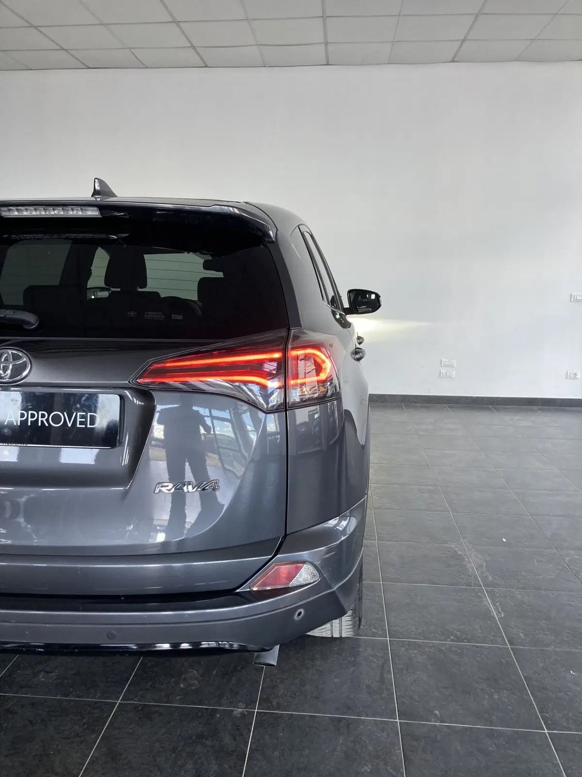 Toyota Rav4 usata a Foggia (8)