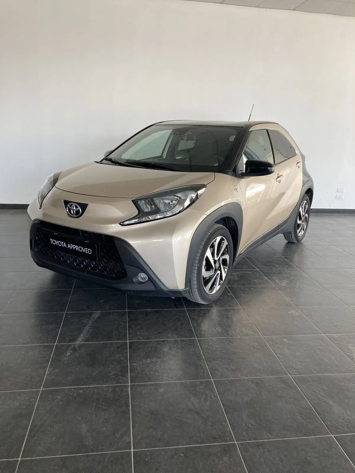 Toyota Aygo X usata a Foggia