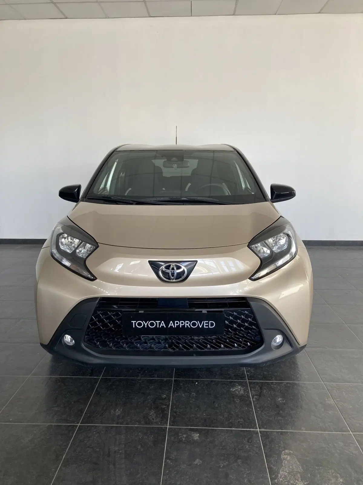 Toyota Aygo X usata a Foggia (4)