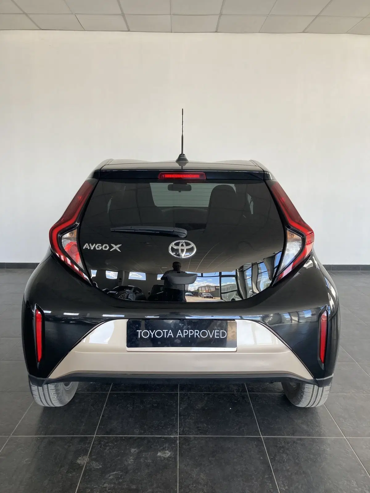 Toyota Aygo X usata a Foggia (9)