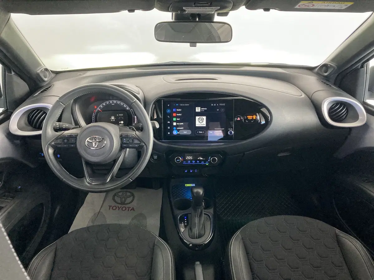 Toyota Aygo X usata a Foggia (14)