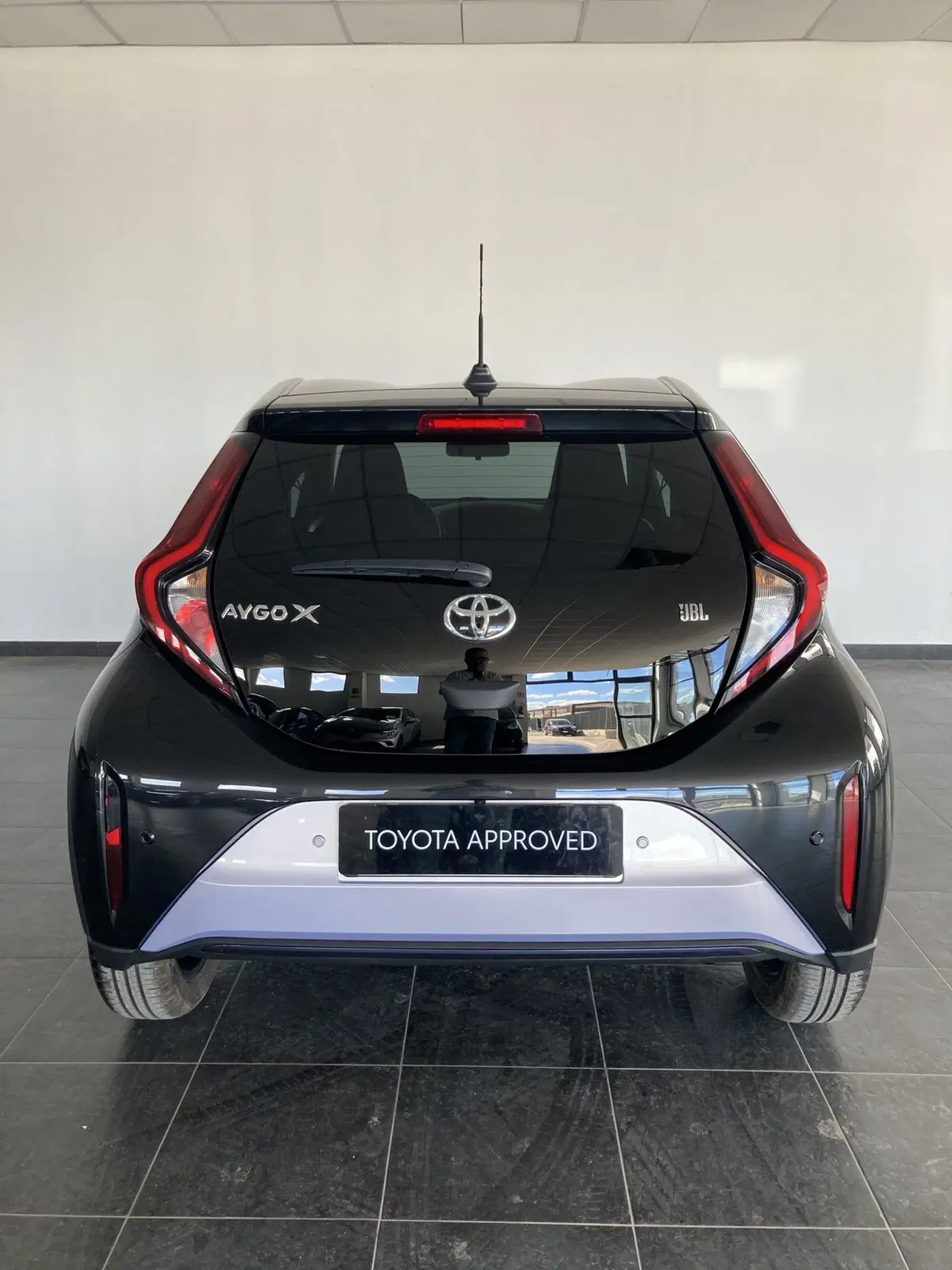 Toyota Aygo X usata a Foggia (7)